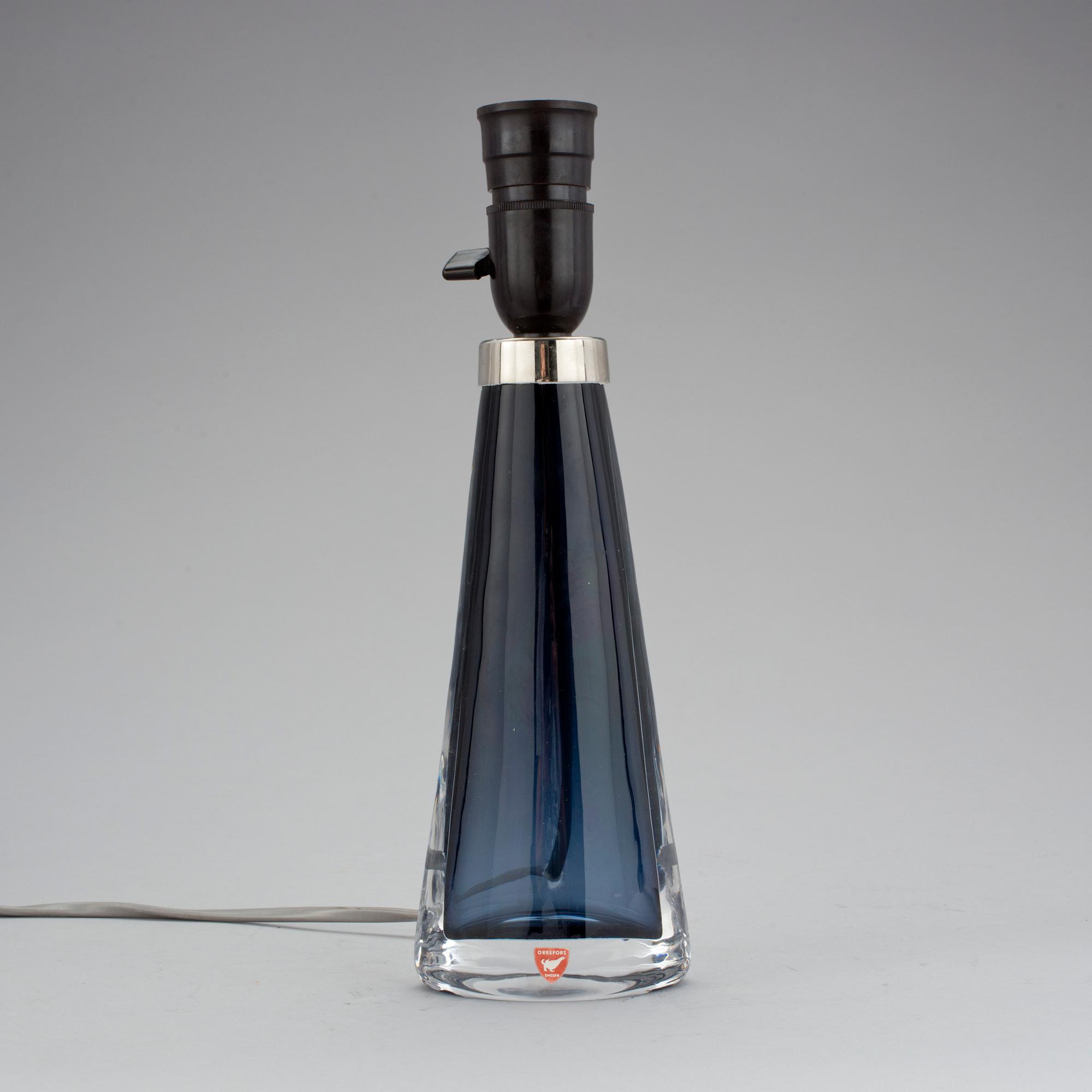 BORDSLAMPA, glas, Carl Fagerlund, signerad, Orrefors, 1960-tal.