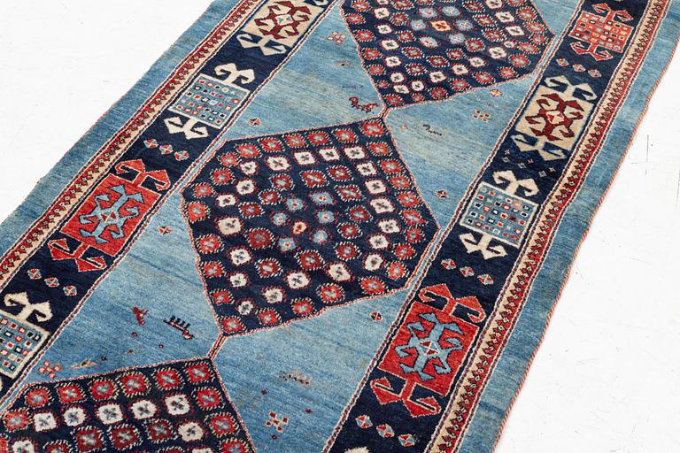 A runner carpet, Lori, ca. 292 x 93 cm.