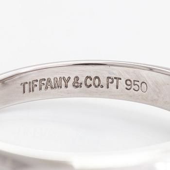 Tiffany & Co, ring, platina och diamant 0.65 ct.