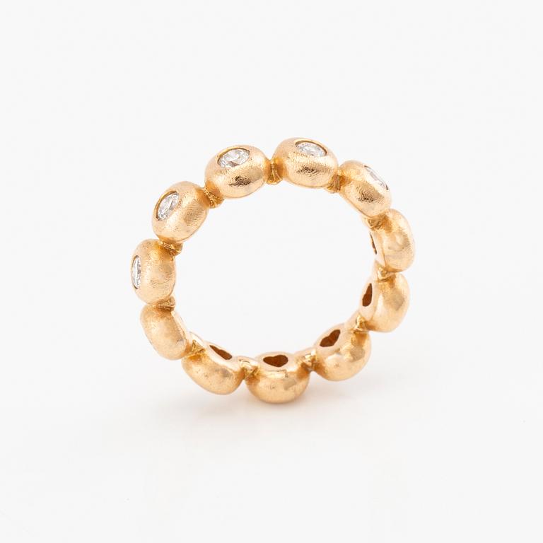 Ole Lynggaard, Ring "Bubble/Bubbles" 18K rose gold with round brilliant-cut diamonds, design by Charlotte Lynggaard.