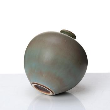 Berndt Friberg, a stoneware vase, Gustavsberg studio, Sweden 1968.