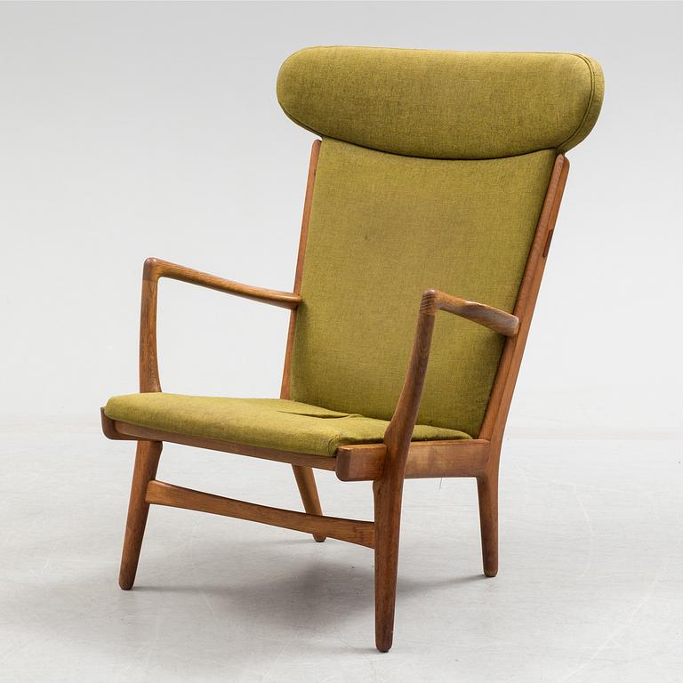 HANS J WEGNER, an oak 'AP-15 easy chair from AP-Stolen, Denmark, 1950's/60's.