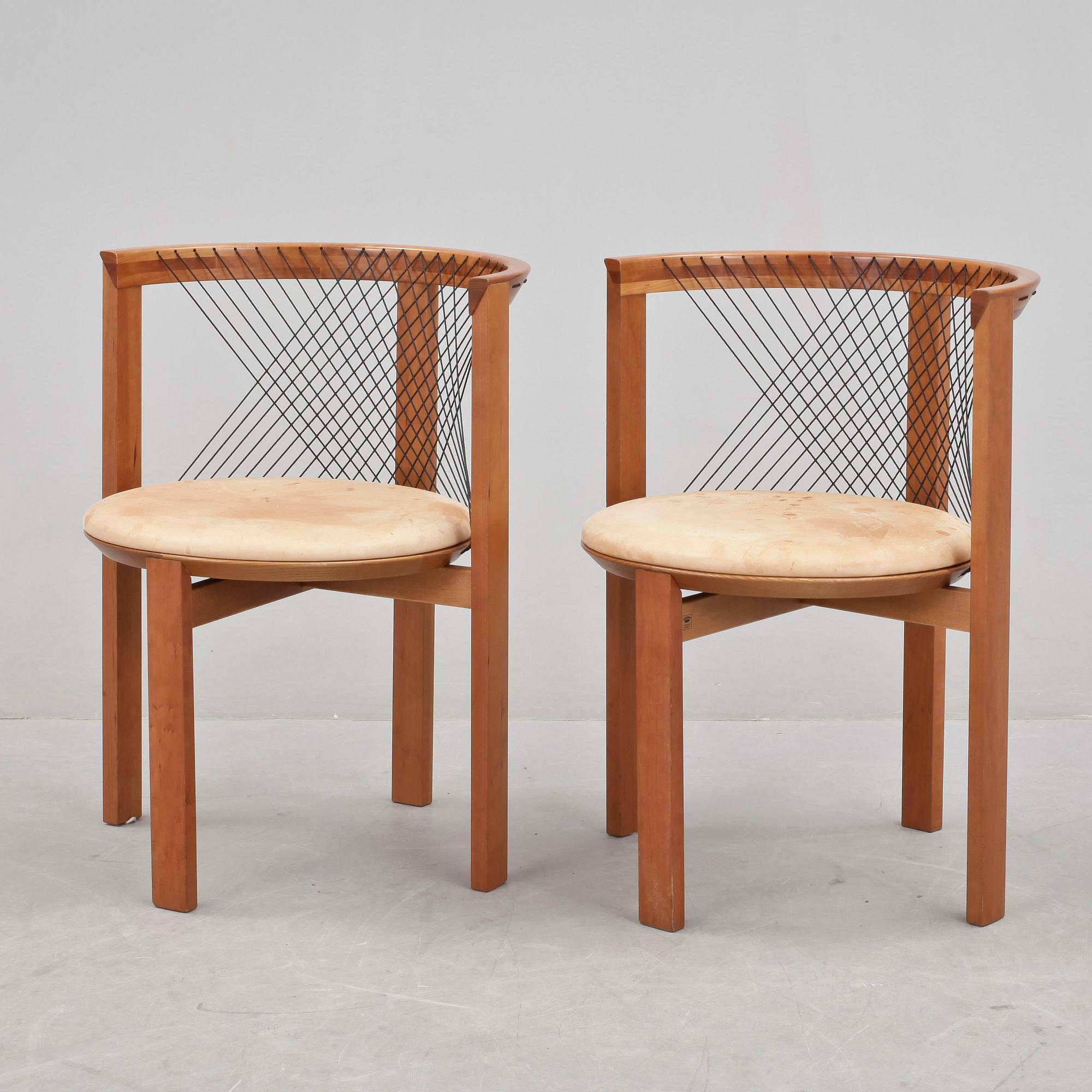 STOLAR, ett par, "String Chair", Niels Jörgen Haugesen, Danmark.