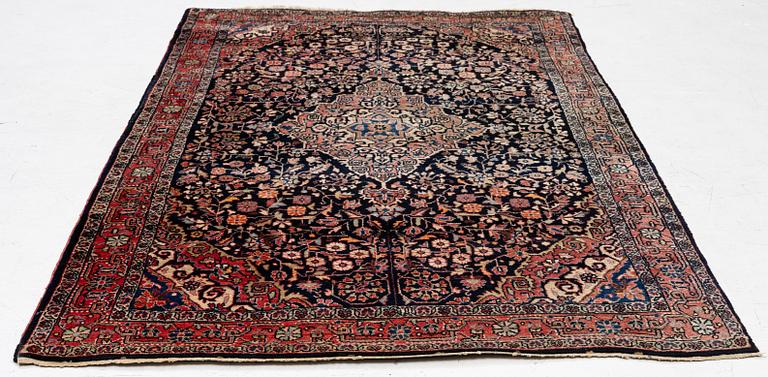 Matta, Saruk, ca 220 x 135 cm.