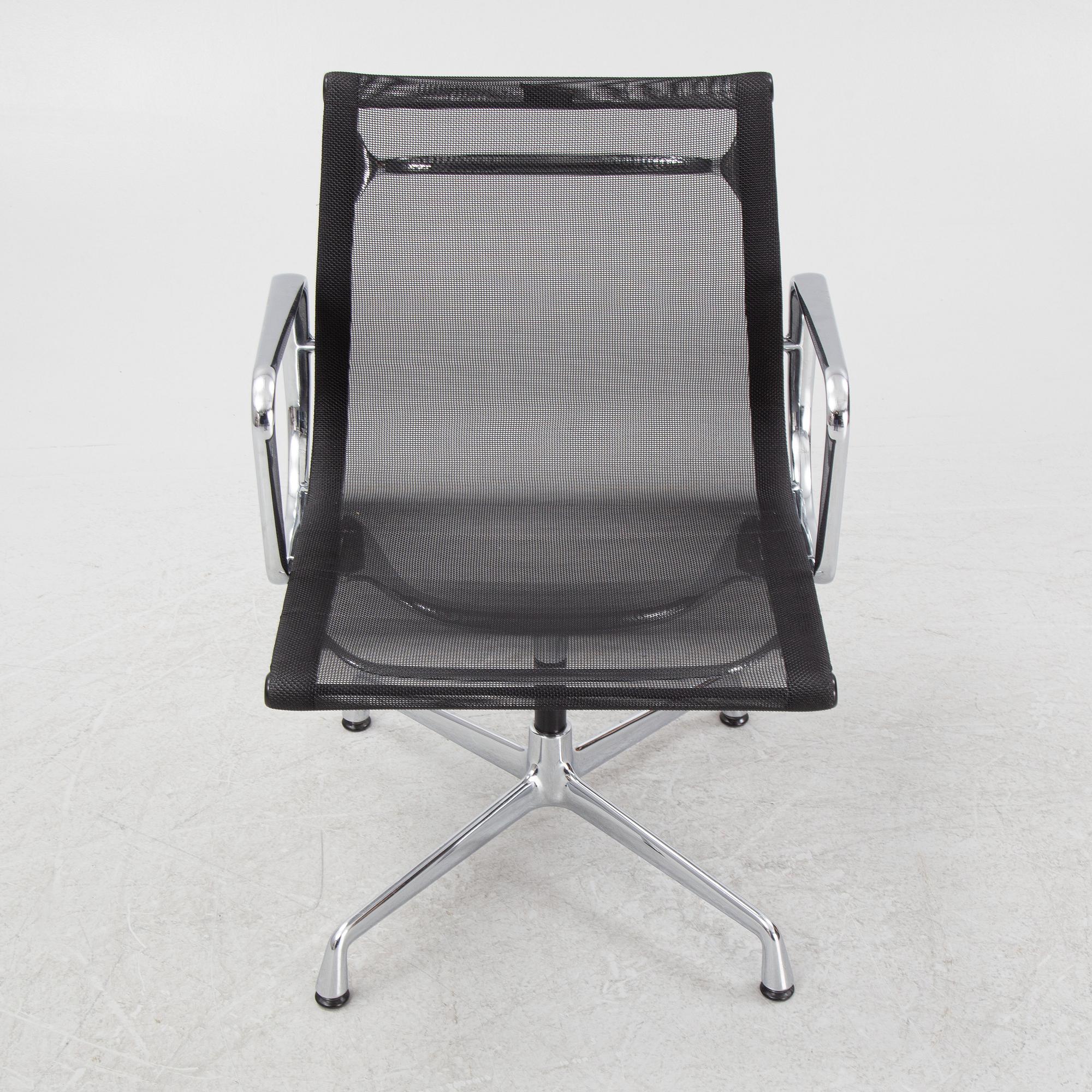 Charles & Ray Eames, karmstol, "EA108", Vitra, 2009.