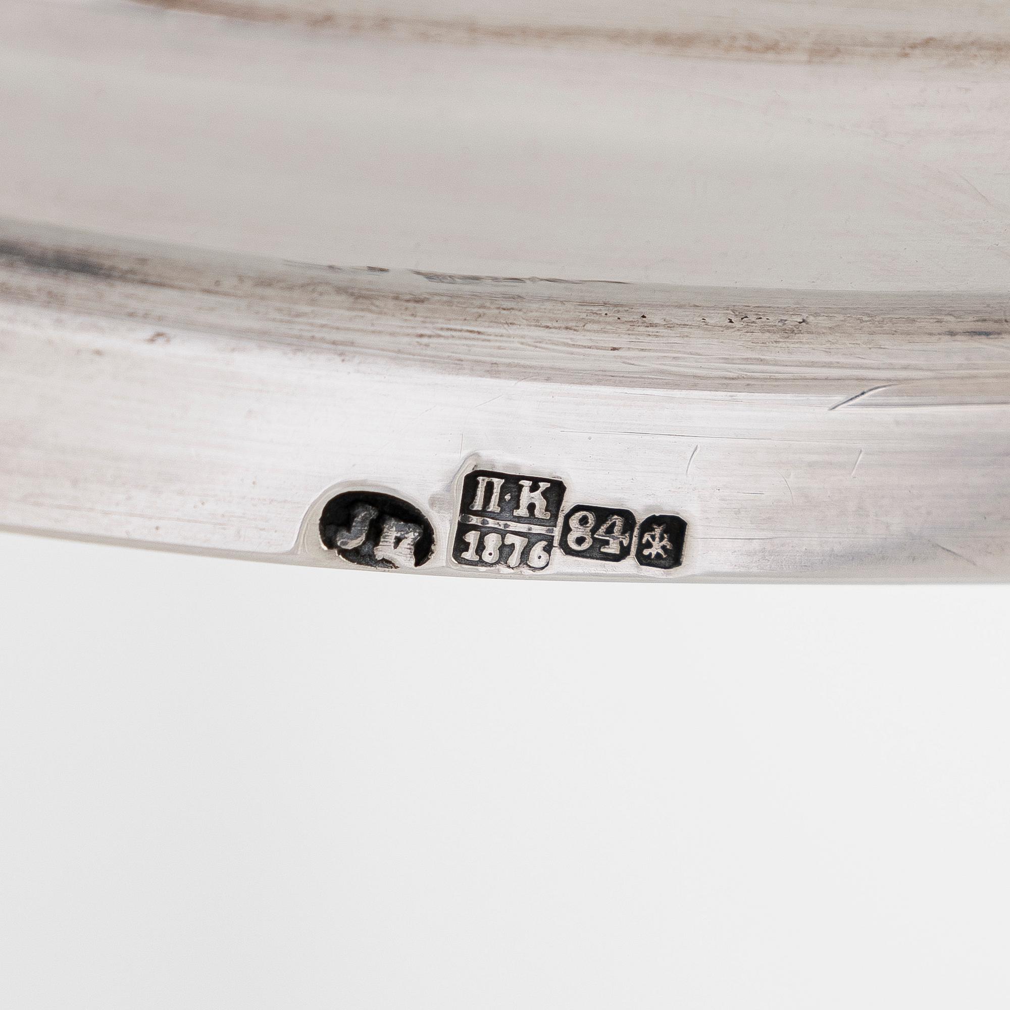 A silver tray, Saintt Petersburg, 1876. Indistinct mark, probably Johan Heinoin.