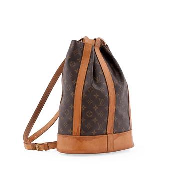 621. LOUIS VUITTON, a monogram canvas "Randonnee" shoulder bag.