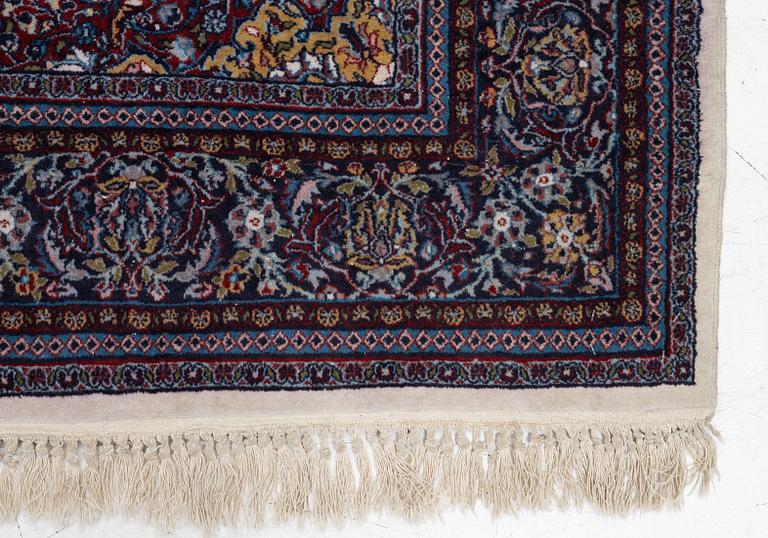 Carpet, Isfahan, 200 x 125 cm.