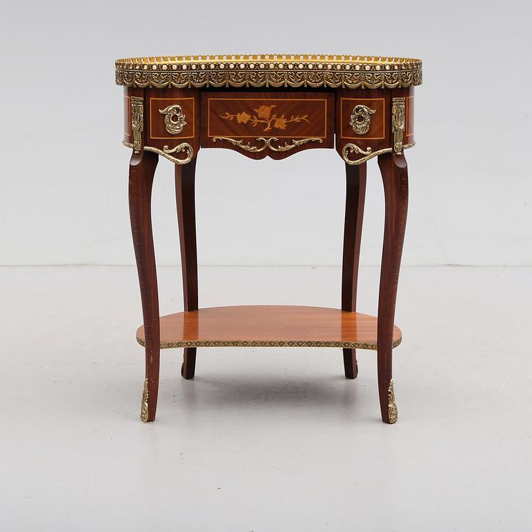 DAMARBETSBORD, Louis XVI stil, 1900-talets andra hälft.
