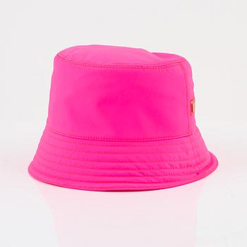 Prada a neon pink bucket hat. Bukowskis