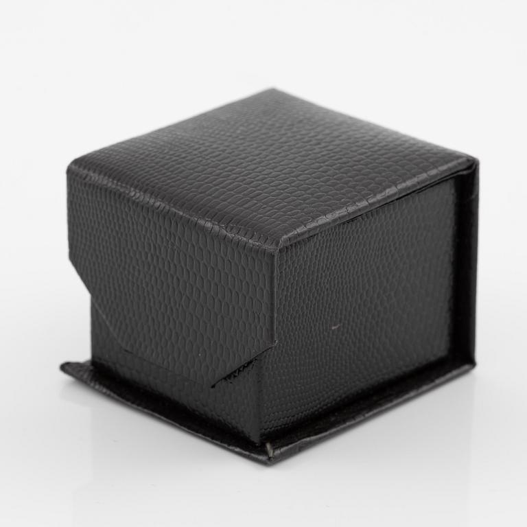 Ring, Mandelstam, 18K guld  med cabochonslipad ametist, turmaliner och briljantslipade diamanter.