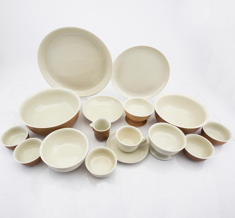 Signe Persson-Melin, a set of 15 pcs Chess dinner service.