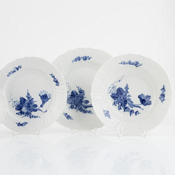 Matervis, 79 pieces, "Blue Flower", Royal Copenhagen, Denmark.