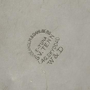 A pewter box by Widerholm & Dahlberg, Eskilstuna, Sweden. 1930/40s.