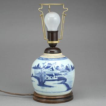 BORDSLAMPA/BOJAN, porslin, Kina, sen Qingdynasti.