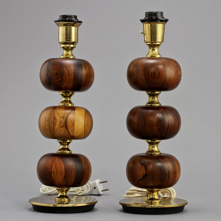 BORDSLAMPOR, ett par, Stilarmaturer Tranås, 1900-talets andra hälft.