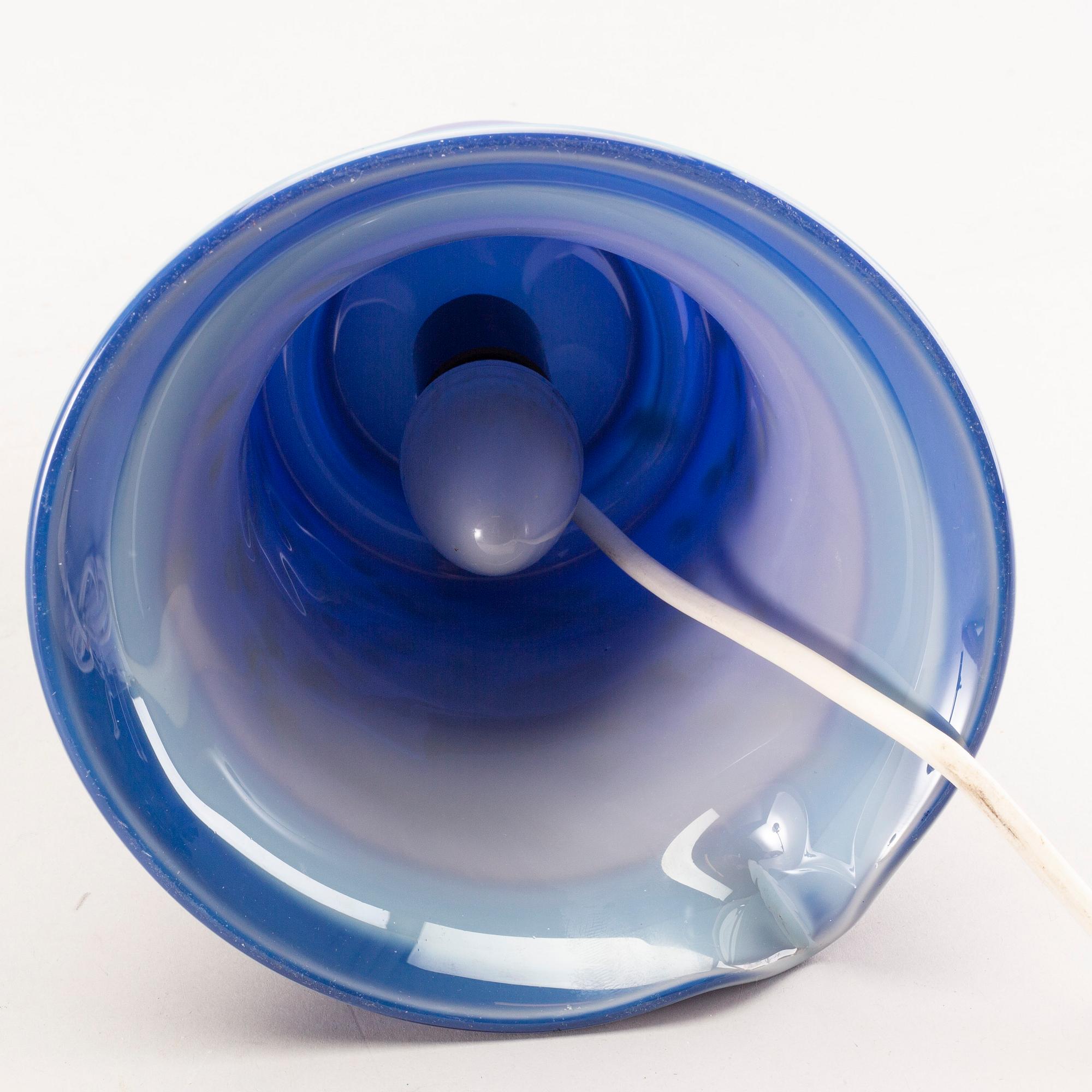 A WILKE ADOLFSSON table lamp, 96. Singed.