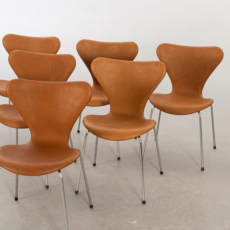 ARNE JACOBSEN, as et of six Serie 7 Stol för Fritz Hansen.