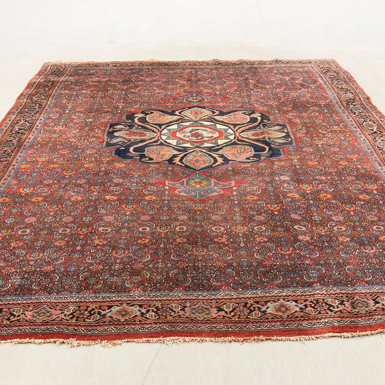 Carpet Bidjar semi-antique/antique approx. 374x257 cm.