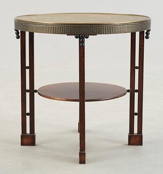 BORD, orientaliskt, 1900-tal.