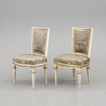 STOLAR, 2 stycken, Gustavianska. 1700-talets slut.