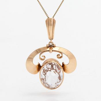 A 14K gold necklace with a synthetic spinel, Kalevi Piirainen, Helsinki 1962.