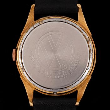 ARMBANDSUR, herr, Mauthe, Volkswagen 100.000 kilometer, gulddoublé på stål.