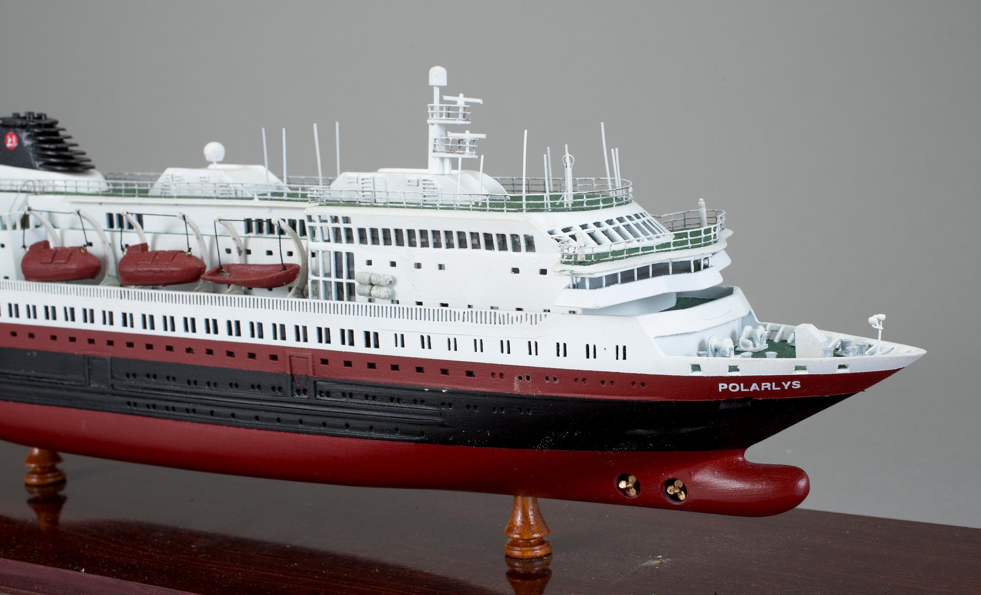 FARTYGSMODELL, hurtigruttsfartyg "Polarlys", 2000-tal.