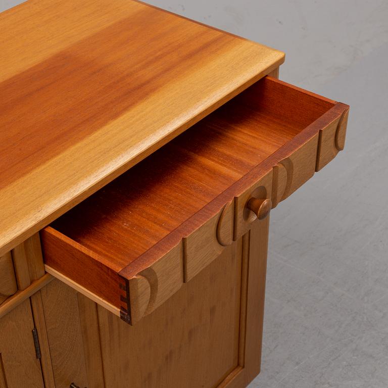 Carl Malmsten, a 'Calmare Nyckel' walnut sideboard.