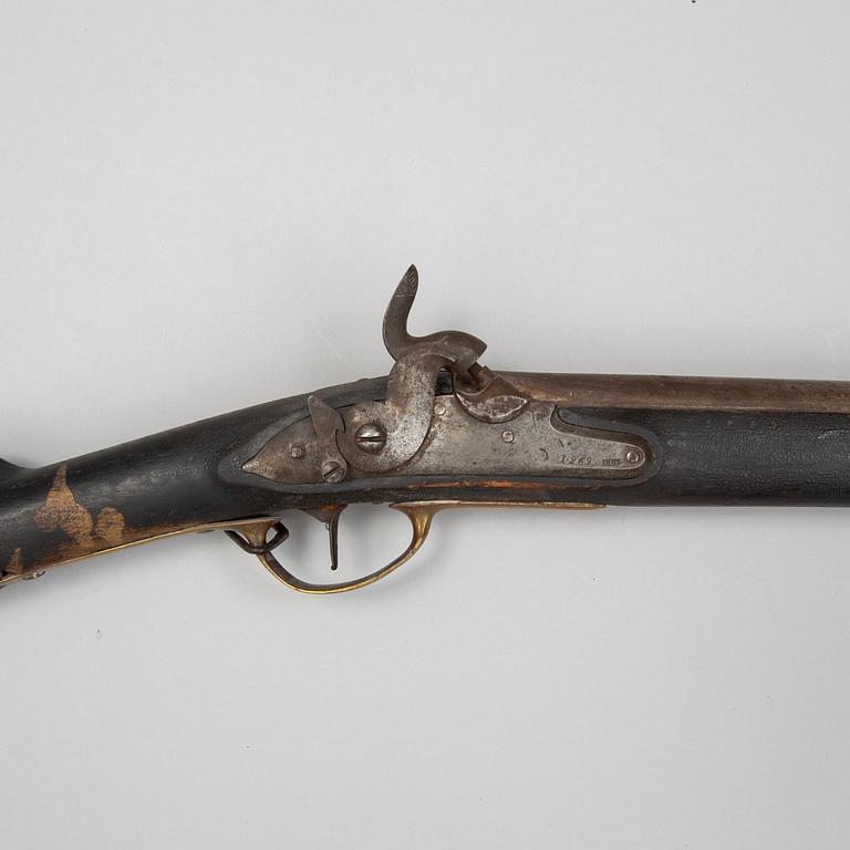 A Norwegian percussion gun 1774-1857 pattern.