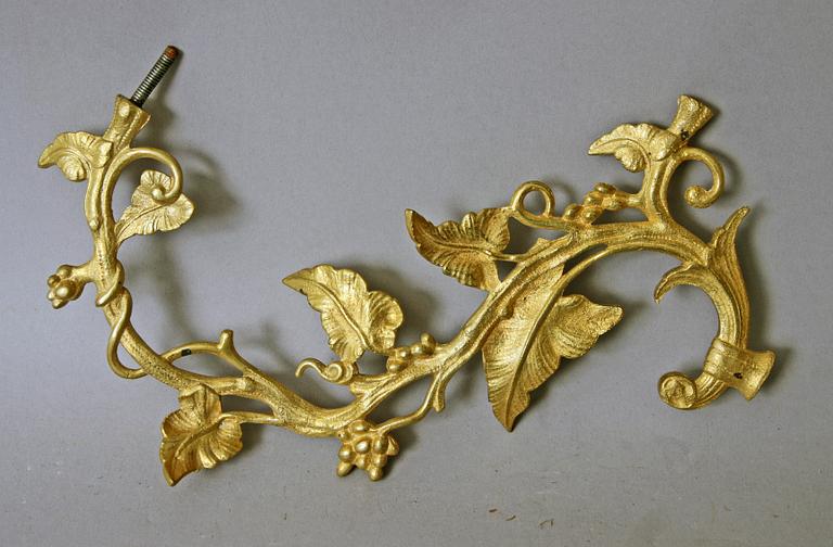 LJUSKRONEDELAR, förgylld metall, 1900-tal.