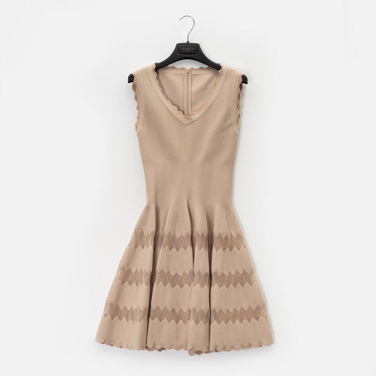 Alaïa, a viscose/silk dress, size 36.