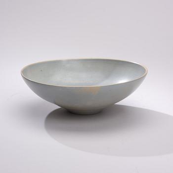 TOINI MUONA, A BOWL. Signed TM. Arabia, 1940s.