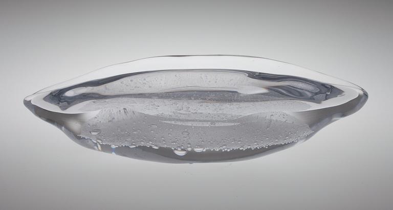 Kari Alakoski, A GLASS SCULPTURE.