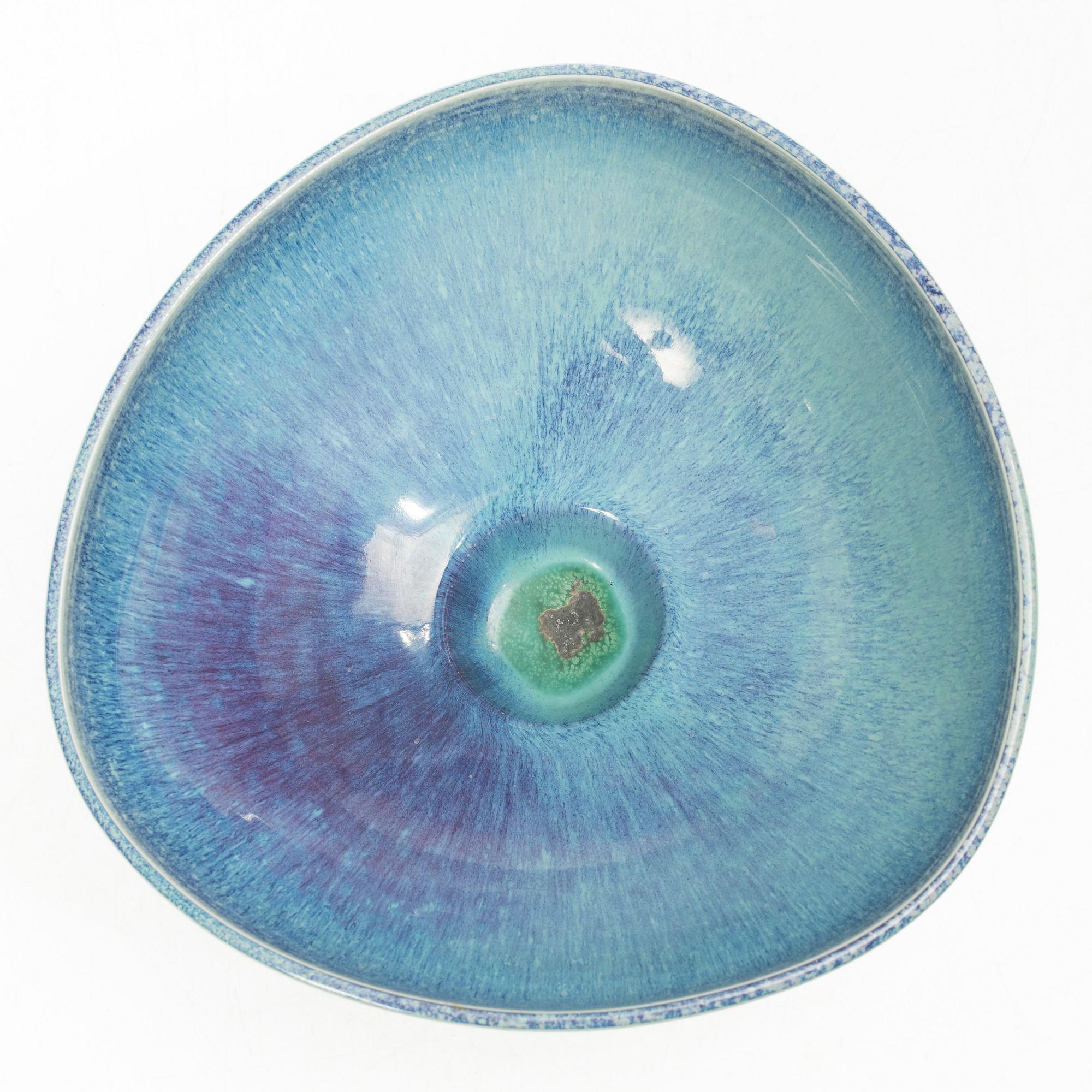 Berndt Friberg, a stoneware bowl, Gustavsberg Studio, 1972.