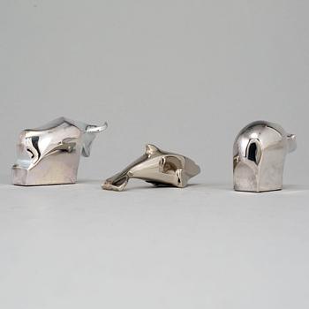 GUNNAR CYRÉN, a group of three silver plated figurines, Dansk Designs, Japan.