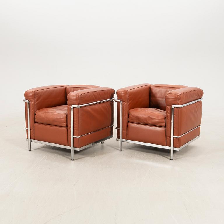 Le Corbusier, Pierre Jeanneret & Charlotte Perriand, fåtöljer ett par, "LC2", Cassina, Italien sent 1900-tal.