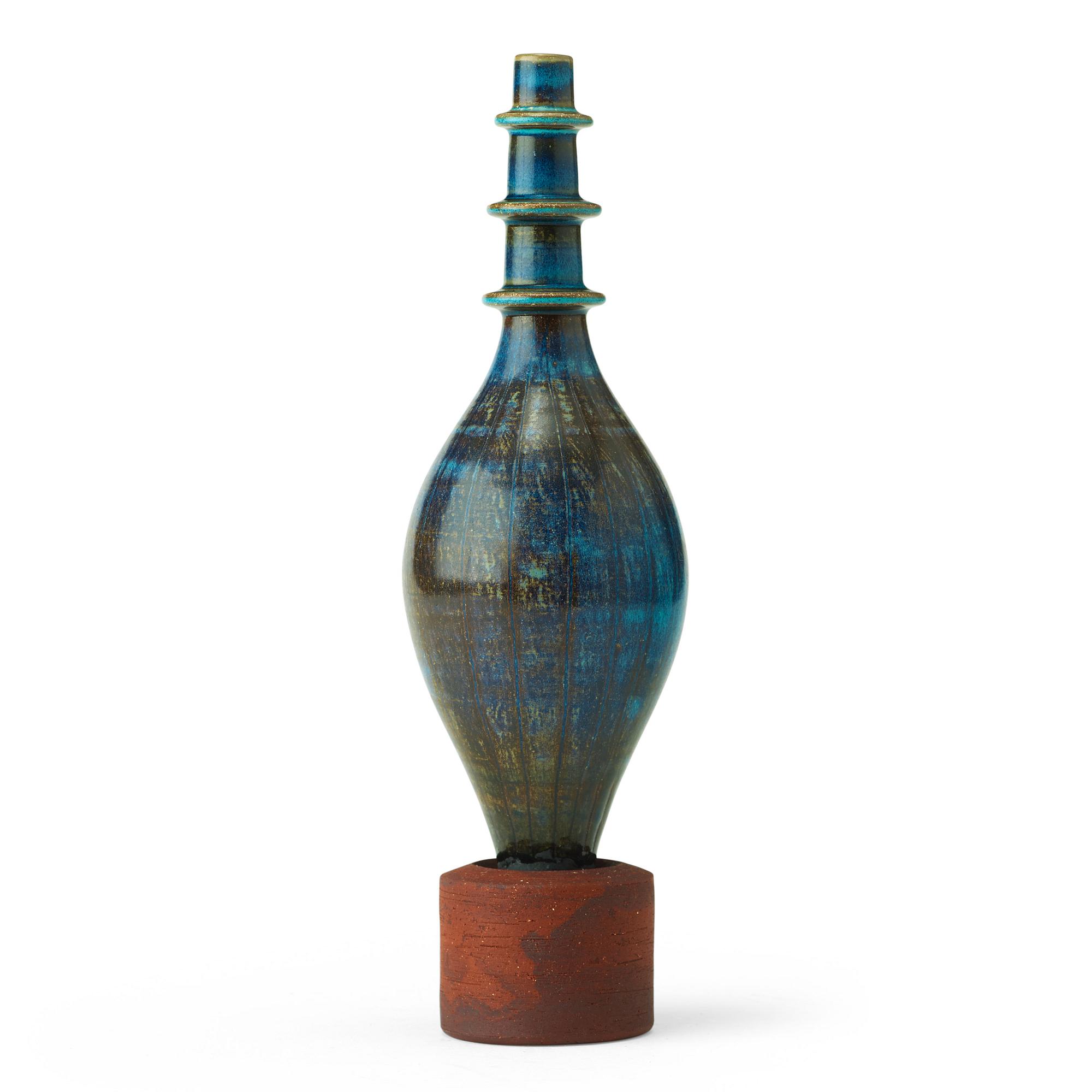 A Wilhelm Kåge 'Farsta Spirea' stoneware vase, Gustavsberg studio, Sweden 1956.