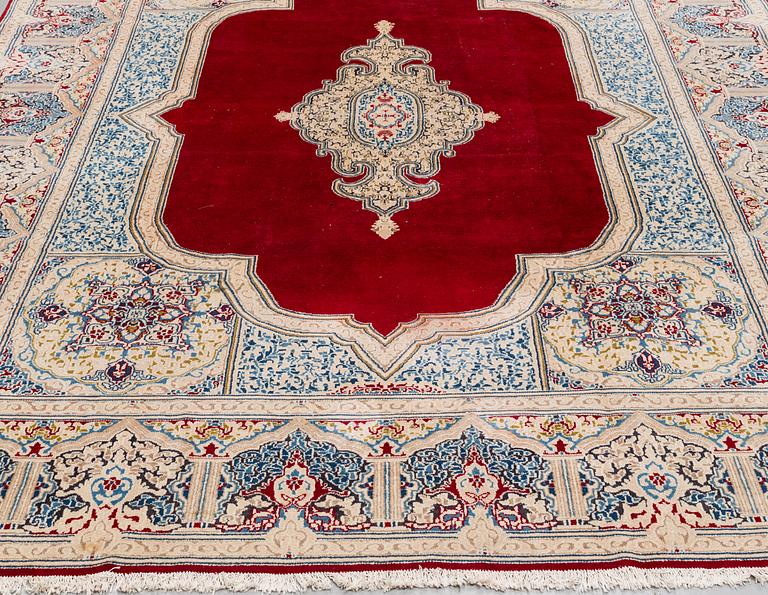 A CARPET, Old Kerman, ca 406 x 292 cm.