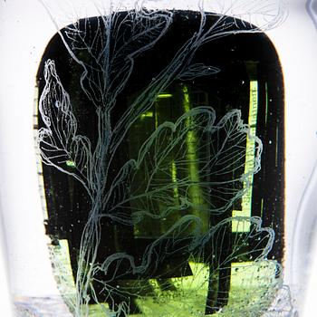 SINI MAJURI, a glass sculpture signed Sini Majuri 2018.