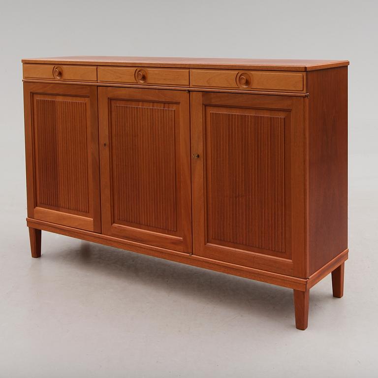 SIDEBOARD, "Herrgården", Carl Malmsten, 1900-talets mitt.