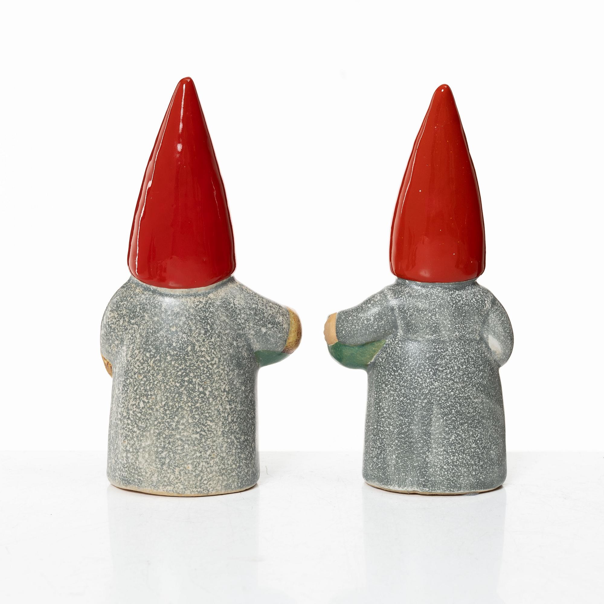 Lisa Larson, figuriner, 8 st, stengods, bl.a. ur serien "Tomtefamiljen", Gustavsberg och K-Studion.