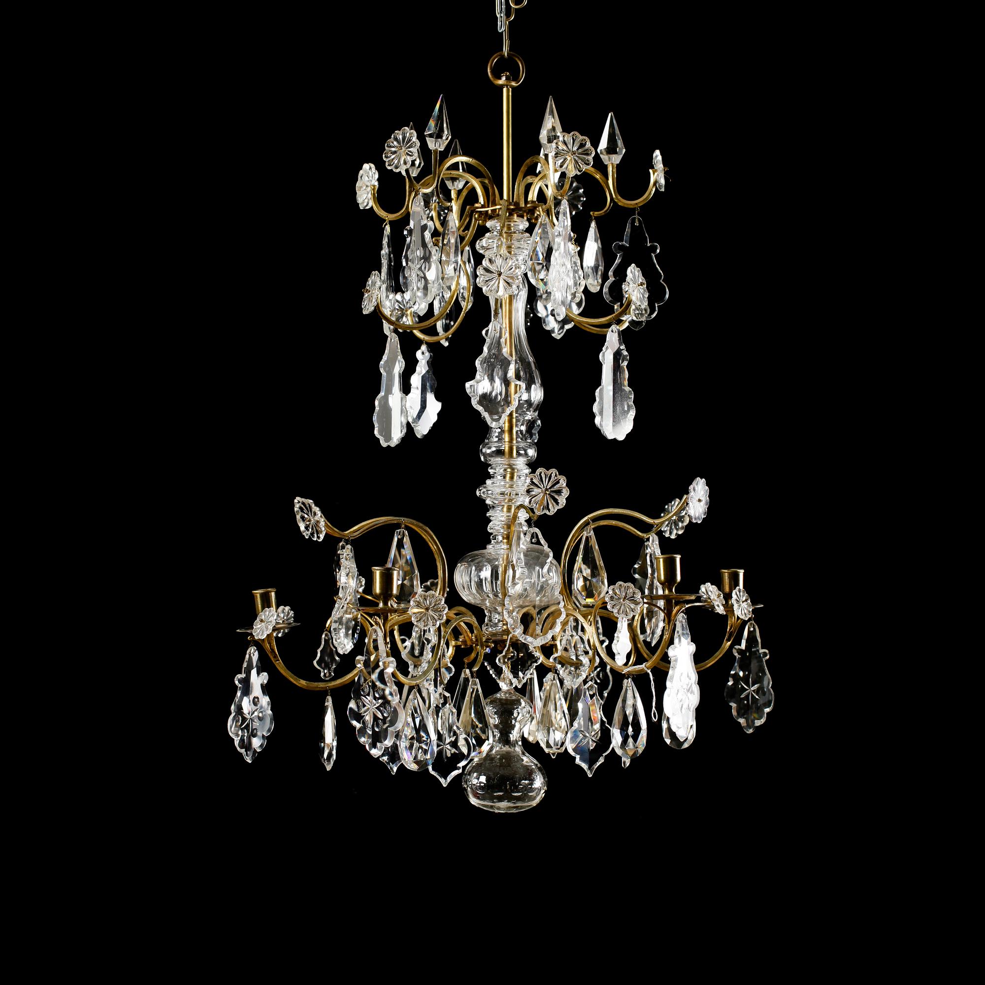 LJUSKRONA, rokokostil, 1800-talets andra hälft, höjd 83 cm.