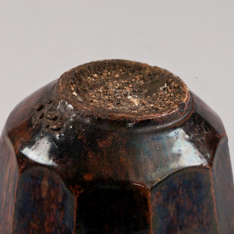 KRUKA, keramik. Sydostasien, 1700/1800-tal.