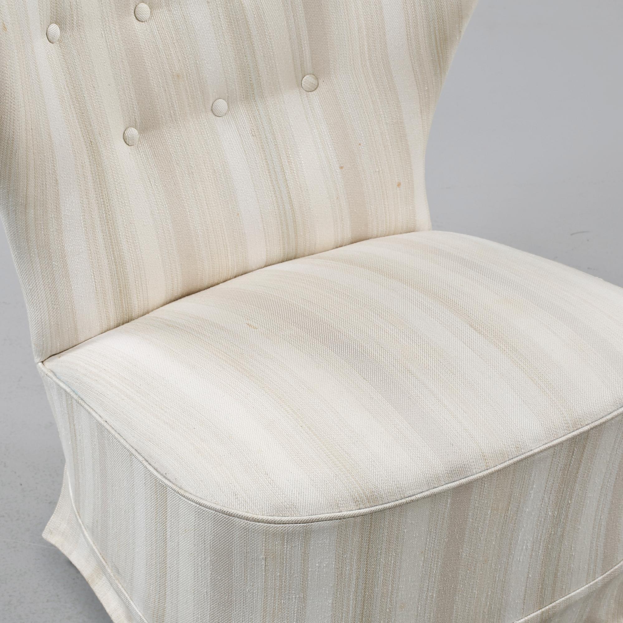 FÅTÖLJ, omkring 1900-talets mitt.