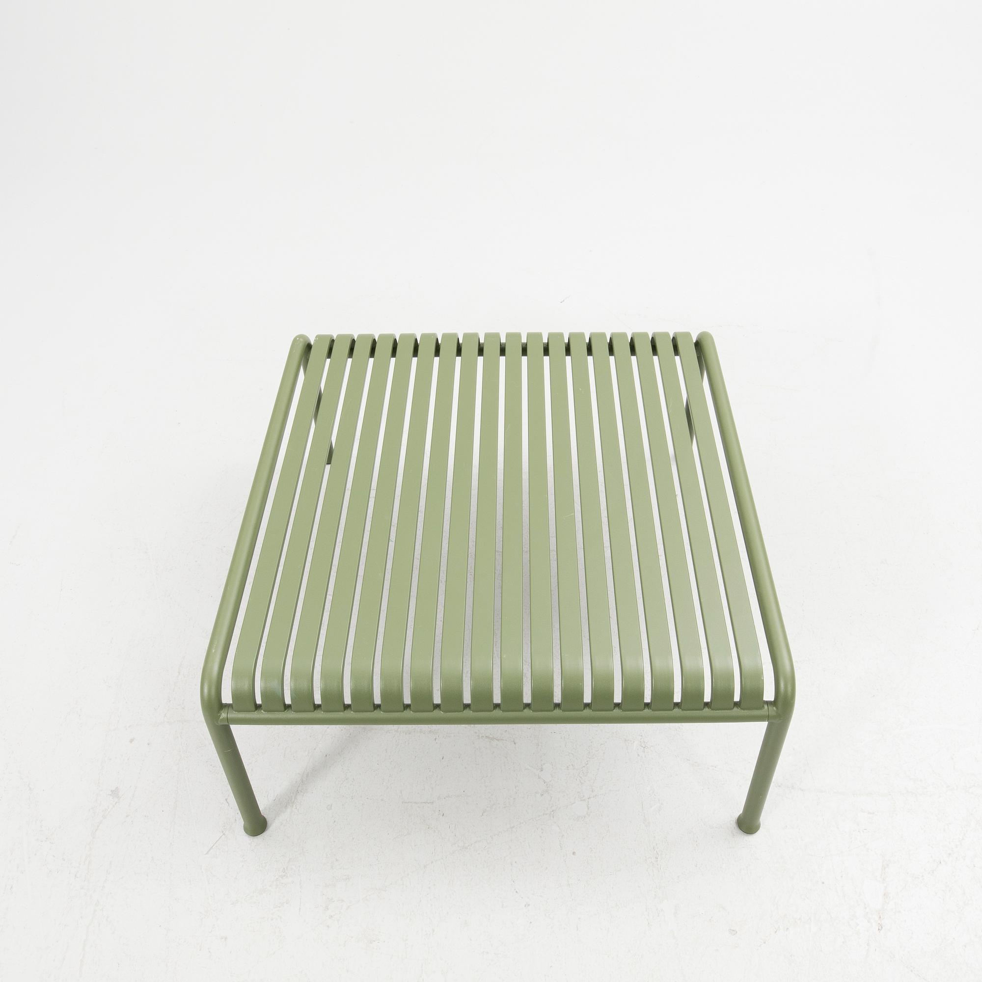 Ronan & Erwan Bouroullec, Trädgårdsbord, "Palissade", för Hay.