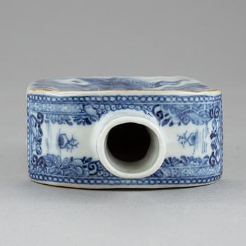TEDOSA, porslin, 1700-tal.