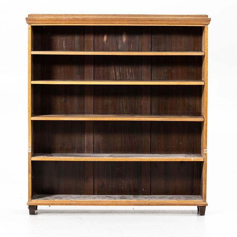 Bookshelf, 20th century.