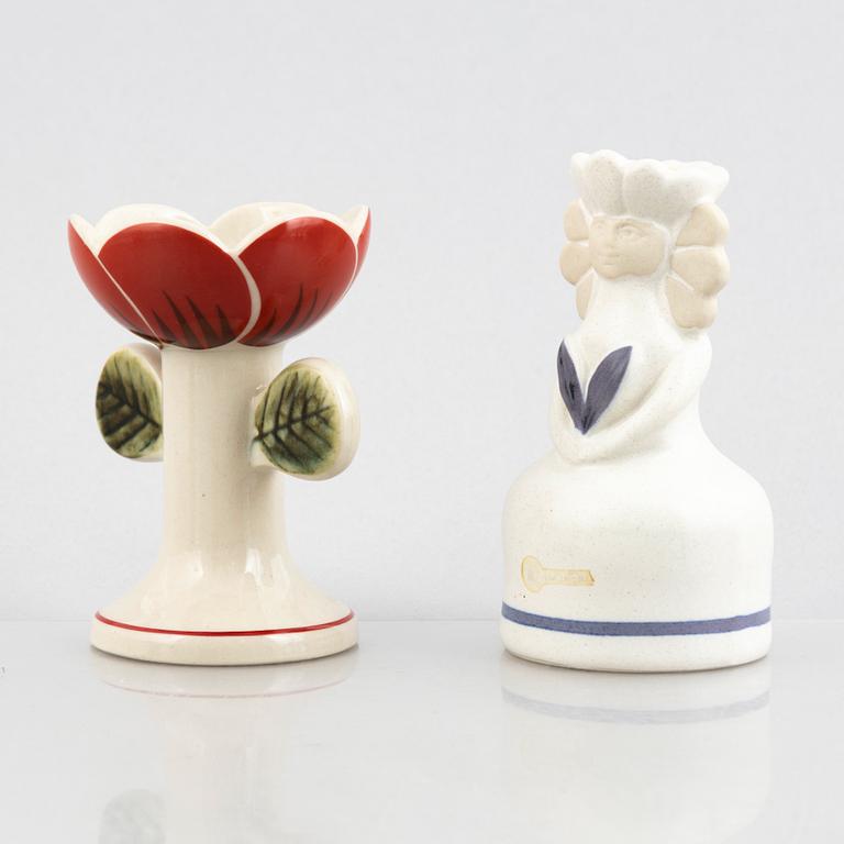 Lisa Larson, ljusstakar, 6 st, ljuslykta samt salt- och pepparströare, stengods och majolika, bl.a. Höganäs.