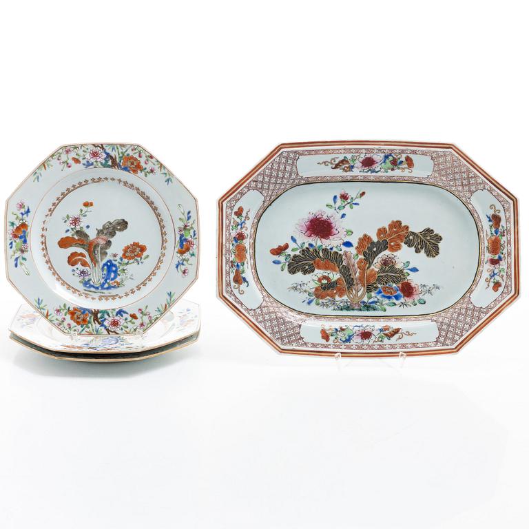Fat samt tallrikar, tre stycken, porslin. Qingdynastin, Qianlong (1736-95).